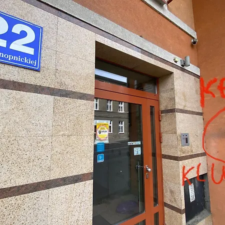 Aparthotel Centrum Konopnicka Z Parkingiem W Cenie 3*