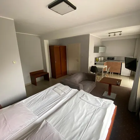 Aparthotel Centrum Konopnicka Stargard 3*