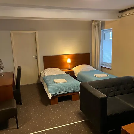 Centrum Konopnicka Z Parkingiem W Cenie Aparthotel 3*
