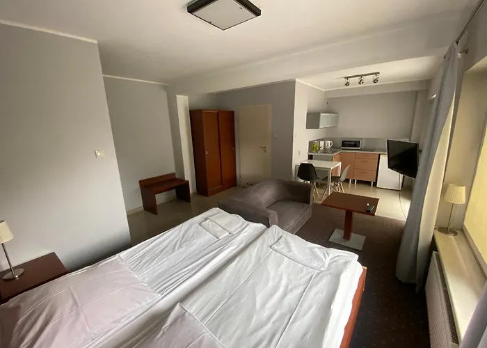 Ξενοδοχείο με διαμερίσματα Centrum Konopnicka Z Parkingiem 3*