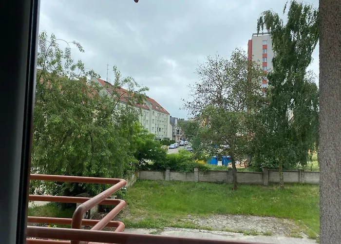 Ξενοδοχείο με διαμερίσματα Centrum Konopnicka Z Parkingiem